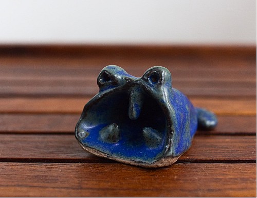 Hoodster the Toothy Slug – Ceramic Tea Pet